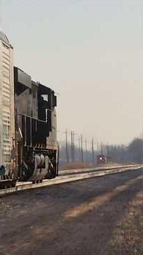 How did you get there? Wabtec locomotive set plays hide and seek with CSX Train M368! 32626 #shorts