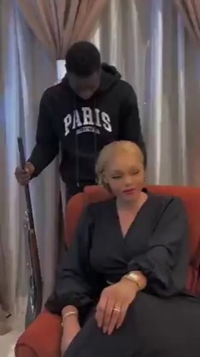 Lil DOU chante un nouveau single dédicace à #MAMI_SORA la patronne Sanfa Dougoufa 🤍 | ACTUMALI-RAP