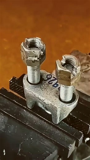 Easy Tool for Straightening Iron Nails | Quick and Efficient Repair Method #Shorts