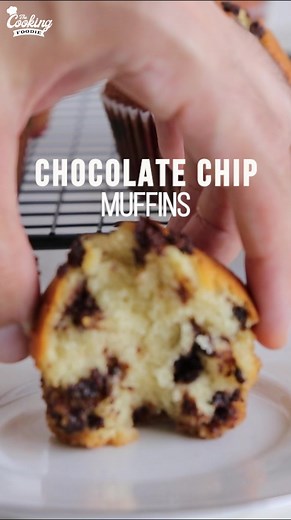 Delicious Chocolate Chip Muffin Recipe
