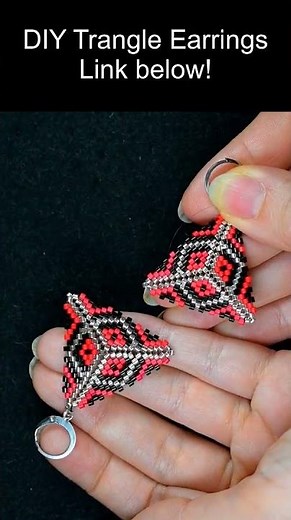 DIY Triangle Seed Bead Earrings | Miyuki Delica Magic