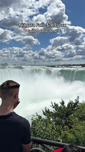 🌊 Excursión de Día y Noche a las Cataratas del Niágara | Desde New York 🗓️Salidas Domingo, Martes y Jueves: 7:00 a.m. 📍Puntos de recogida: • 7th Avenue, entre calles 51 y 52, New York, NY 10019 • 820 31st Street, Union City, NJ 07087 💲Precio: • Adultos y niños: $180 USD por persona • Menores de 3 años: Gratis 🕒 Duración aproximada: 22 horas ⏰ Hora estimada de regreso a Nueva York: 05:00 a.m. ✅ Incluye: • 🚌 Transporte turístico ida y vuelta en autobús moderno y confortable • 🤵 Guía profesi
