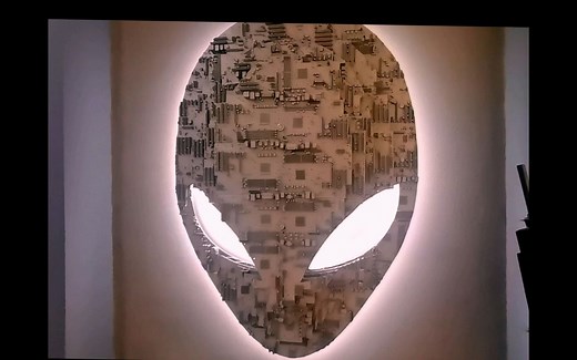 X16集美观与性能于一身的电脑