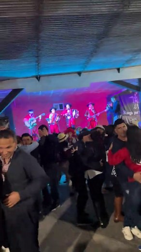 Los criollos de Caá Catí en San Miguel @joseluisdelon #corrientes #paratii #paratiiiiiiiiiiiiiiiiiiiiiiiiiiiiiii #ypfッ #viralvideos #apurochamamé #chamamé #bailanta #sapucay #sanmiguel #loscriollosdecaacati #diadelpadre #amorimposible