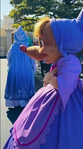 東京迪士尼樂園～「仙履奇緣」Suzy（蘇西）與Perla（貝拉）#cinderella #tokyodisneyland #disneycharacter