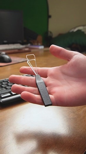 Why you need a keycap puller (clean your keyboard guys!!)-It's a thing you should do, but most probably don't. Giving your keyboard a deep clean once every few months. If you're a GAMER you'll have that GAMER GUNK built up... You wouldn't want that, you want your gaming gear at peak performance (lol)! #shorts #keyboards #keycappuller