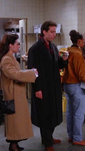 Look to the cookie! Stream the complete series on Netflix. #seinfeld #seinfeldtv #cookies #foryou