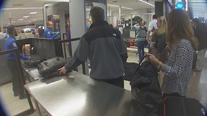 10 tips to breeze through airport security