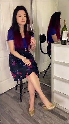 Ballet Flats Barefoot Shoeplay Dangle, Ballerina Dangling Feet Toes Shoes