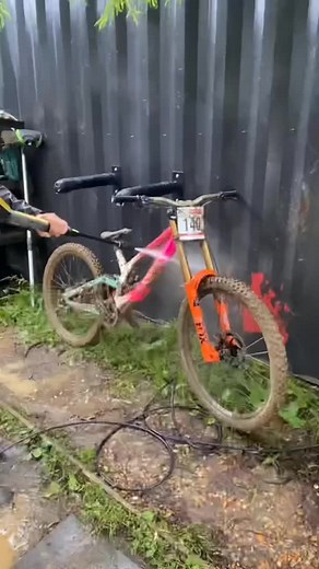 How to clean your bike #mountainbiking #downhillmtb #mtb #biking Dm for credit or removal