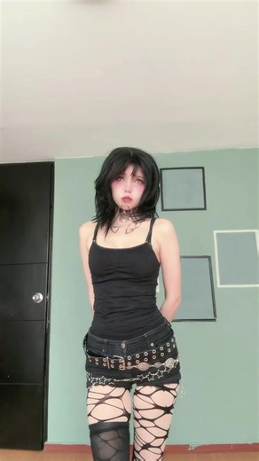 Evelyn Cosplay & Trends