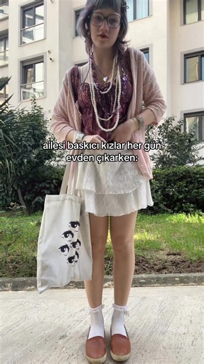 ailem baskıcı falan değil bu arada kontent olsun diye yaptım #outfit #niche #wlw #secretaccount #crybaby