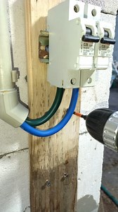 Great Tips and Tricks for Home from an Experienced Electrician that May Come in Handy #diy #electrician #tips #tricks #fblifestyle | Simple Creative