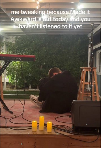 Ruel's New Release: Made It Awkward