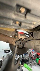 236K views · 2.9K reactions | What is causing this driveline vibration? Ford Motor Company #ford #fordf150 #f150 #wild #herewego #automotive #automotiverepair #mechanic #mechaniclife #bsgautomotive | Ford Tech Makuloco | Facebook