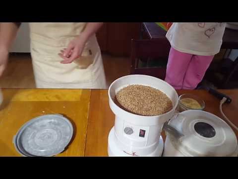 Back to Basics: How to Clean & Mill Grain into Flour! #bread #food