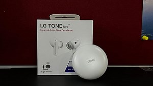 LG Tone Free FP9 Review: 15 हजार रुपये सेगमेंट में बेस्ट ईयरबड्स!
