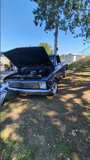 1967 Chevrolet C10 – "Super Marine Blue Pearl" Street Truck