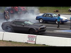 Dodge Demon vs Mustang Fox Body - 1/4 mile drag race
