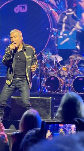 Journey live in concert. Arnel Pineda lead singer. #journey #livemusic #concert #classicrock