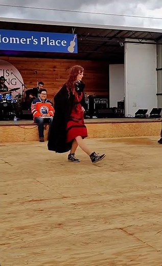jigging at métis fest