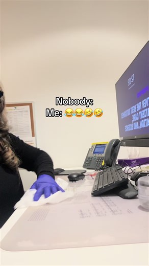 Office Humor: The Desk Side Eye Moment