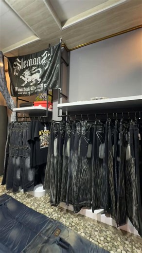 ✨️ DROP SPESIAL RAMADHAN ✨️ terposting cek postingan ig hanz.sco 🥶👌🏻 SIAPA CEPAT DIA DAPAT!🤪 order? dm ig hanz.sco ☎️ wa : 0857 1208 3180 📍gmaps : hanz sco store klaten tengah, klaten, jawa tengah, 🇮🇩 #jeans #fading #thrift #thrifting #hanzsco