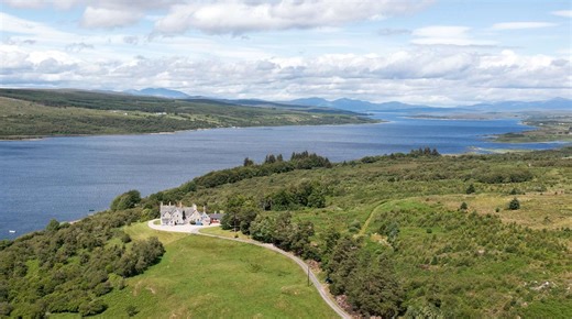 The Scottish house of your dreams has come up for sale beside a loch in the heart of the Highlands