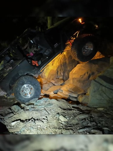 How to snap an axle shaft 101 https://youtu.be/spXScJQhrJM?si=pYlXl8pZDJWP-kw-