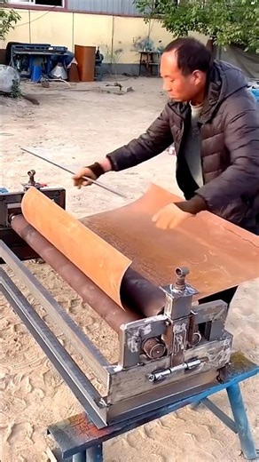 Container tank rounding machine, air pump container tank rounding machine