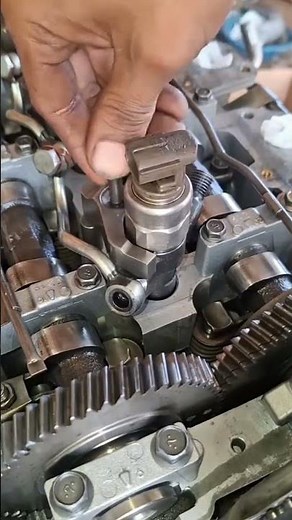 install injector commonraill #mechanic #injector #commonrail