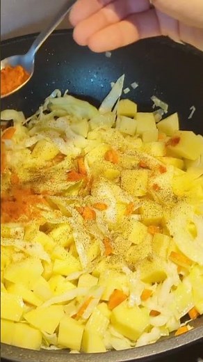 Weißkohl Pfanne mit Kartoffeln 🥬 Das einfache Rezept, das jeder lieben wird! ❤️