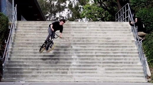 INSANE CRASH !!! 20 STAIR EL TORO BMX CRASH TO THE HEAD