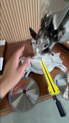 How to cut WPC panels without them chipping or breaking?