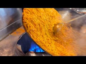 海老チリ味の焼きそば（海老無し） Shrimp Chili Yakisoba… Without the Shrimp