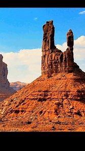 This is easily the most spectacular butte in Valley of the Gods, but it remains nameless. I kind of like that; it really needs no introduction. Maybe that's why I am at a loss for a name for this magnificent pair of pinnacles. If you're interested, I'll post the GPS coordinates on my subscriber page. #GeologicalWonders #UtahIsRad #Geology #desertsafari | Brète Thomas