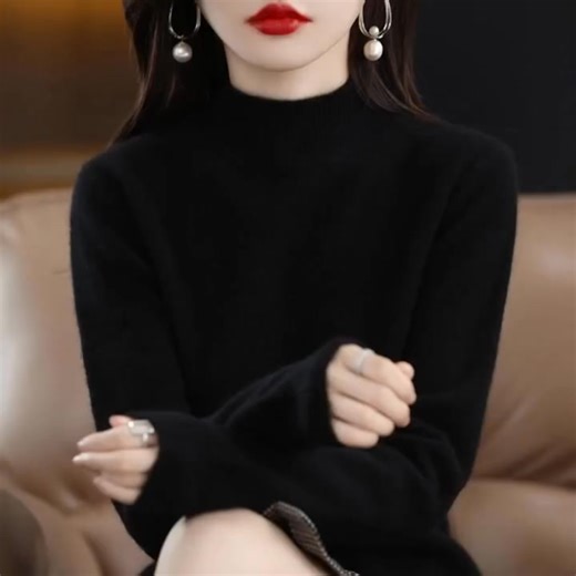 💖 Cashmere Sweaters for Women – Elegant & Timeless Warmth Elevate your style with premium cashmere sweaters – the perfect choice for chilly days. Made from soft, lightweight cashmere fibers that provide excellent insulation, each sweater offers a feeling of softness, luxury, and absolute comfort. Whether paired with casual jeans or a feminine skirt, the Cashmere Sweater always helps you shine with its elegant and sophisticated beauty. ✨ Key Features: Natural cashmere material, ultra-soft – ultr