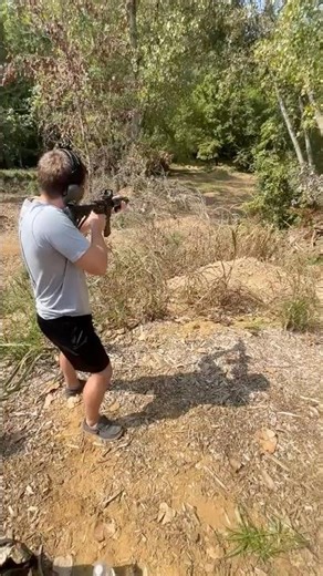 Mag dumping AR pistol .233 w/ 8.5in barrel