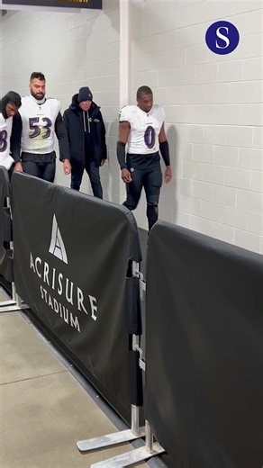 Another heartbreaking loss for the Ravens. Lamar Jackson, Zay Flowers and other players walk off the field after falling to the Steelers, 26-24, after Tyler Loop missed a 44-yard field goal attempt with 2 seconds remaining. 🎥: Josh Tolentino | The Baltimore Sun