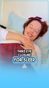 Massage your third eye before bed to enhance your sleep quality! 🌙✨ This simple technique involves gently massaging the area between your eyebrows to promote relaxation and calm your mind. By stimulating this energy point, you can ease tension and prepare your body for a restful night’s sleep. Try it tonight! #BetterSleep #ThirdEyeMassage #Relaxation | Eden Energy Medicine Programs