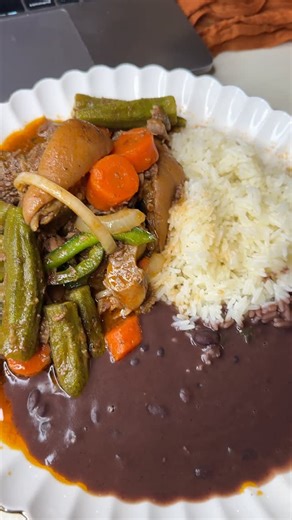 Discover Haitian Cuisine on Instagram: "POV: YOUR WIFE IS HAITIAN🇭🇹 Soul food🤤🇭🇹 . . . #haitian #foodtiktok #haitianfood #fyp #haitian #haitiancuisine #thanksgivingfood #riceandbeans"