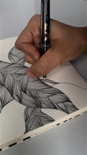 Easy Flowing Line Pattern Drawing 🖊️ | Relaxing Abstract Doodle Art | Beginner Ink Drawing #shorts