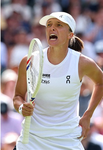 Iga Swiatek survives a Round 1 scare on Centre Court! 😱 ↳ Wimbledon. Every Match. Live & On Demand. Centre Court in 4K. #StanSportAU #Wimbledon
