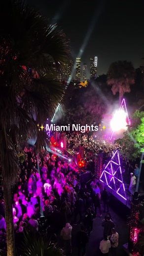 meet me at the club 🪩💃🏻 #fyp #pourtoi #miami #housemusic