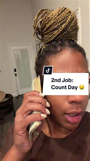 While it’s not ideal, I’m SO thankful for this opportunity to reach my savings goals faster without having to change my lifestyle. I don’t mind giving up my time in exchange for more money, but I won’t be giving up treating myself the way I deserve just to save 🙅🏽‍♀️ #serverlife #resturantlife #countday #savingsgoal