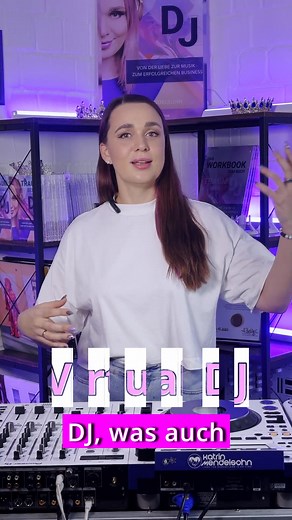 74K views · 383 reactions |  Vier DJ-Softwares, die du kennen solltest! Egal ob Anfänger oder Fortgeschrittener – diese 4 Programme solltest du dir anschauen, wenn du DJing lernen willst:  #livedjing #DJAnfänger #AuflegenLernen #DJSoftware #VirtualDJ2025 #DJTipps #MusikMachen #DJSetup #djinglernen #liveauflegen | DJ Revolution mit Katrin Mendelsohn | Facebook