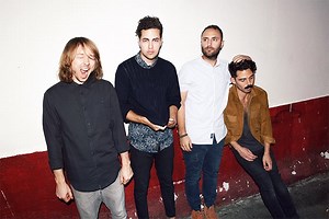 Local Natives regresan después de 3 años con nuevo disco, adelanto y gira