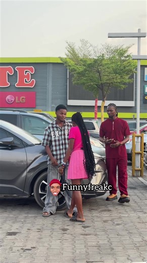 🤣Gold digger left his man to follow me home 🤣🤣..