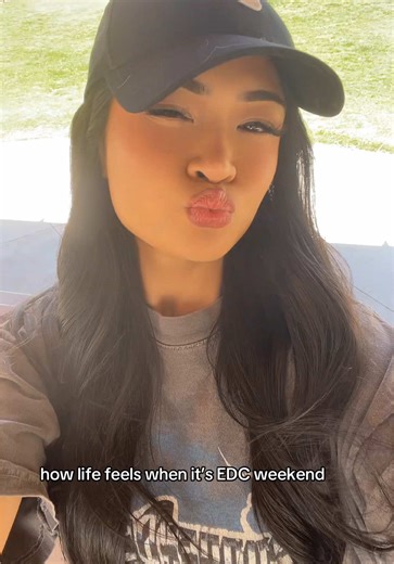 Lissie Samples on TikTok