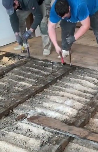 Dielenboden auf Balken verschrauben / Holzboden auf Lattung verlegen / Unterbodenkonstruktion/